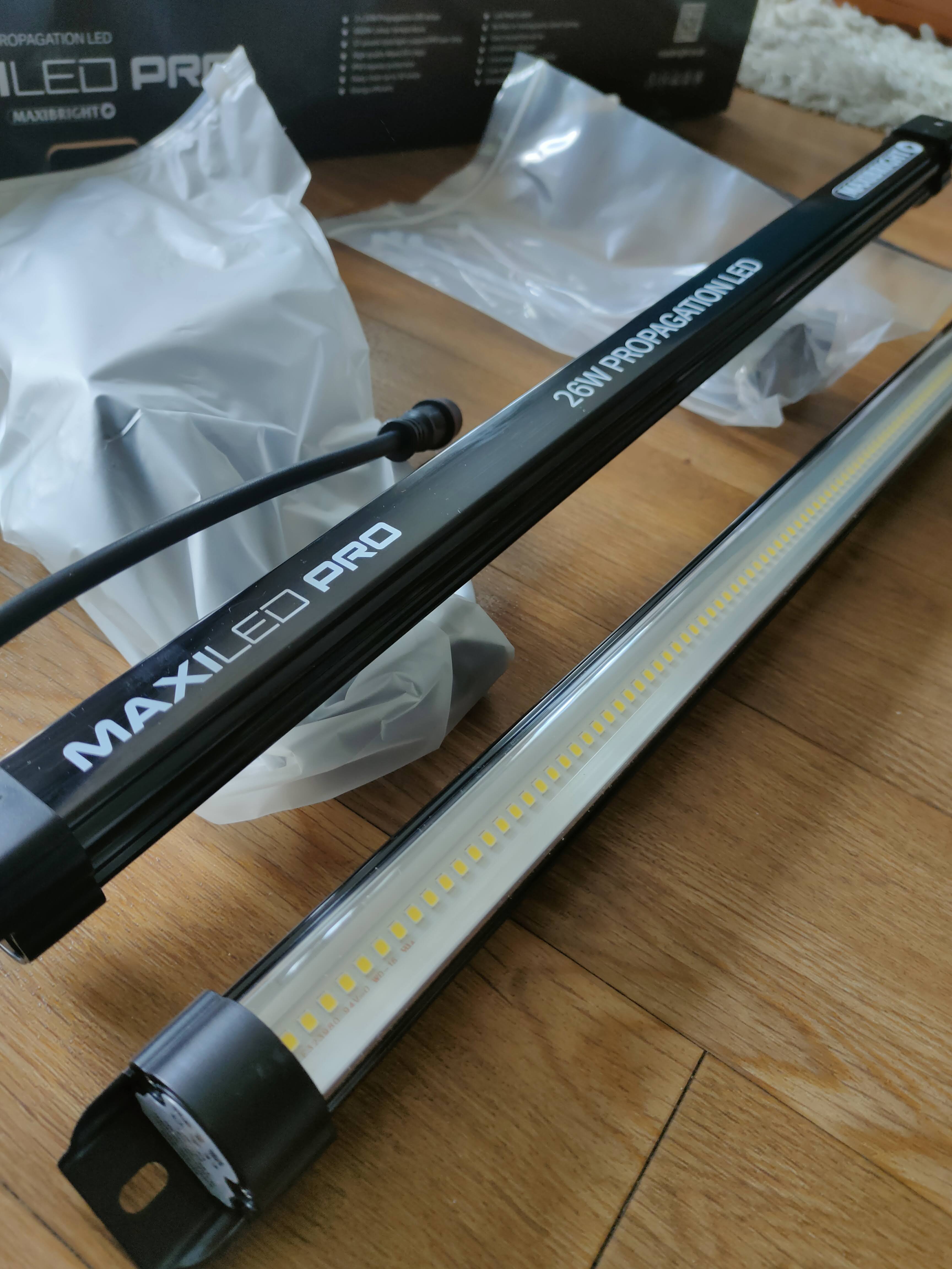 Maxibright MaxiLED Clone Vermehrungs-LED (Doppelpack) - 26 W / 55 cm